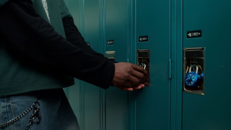 Final Delivery.00_00_11_10.Still001