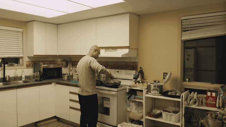 vlcsnap-2025-05-01-20h13m35s267